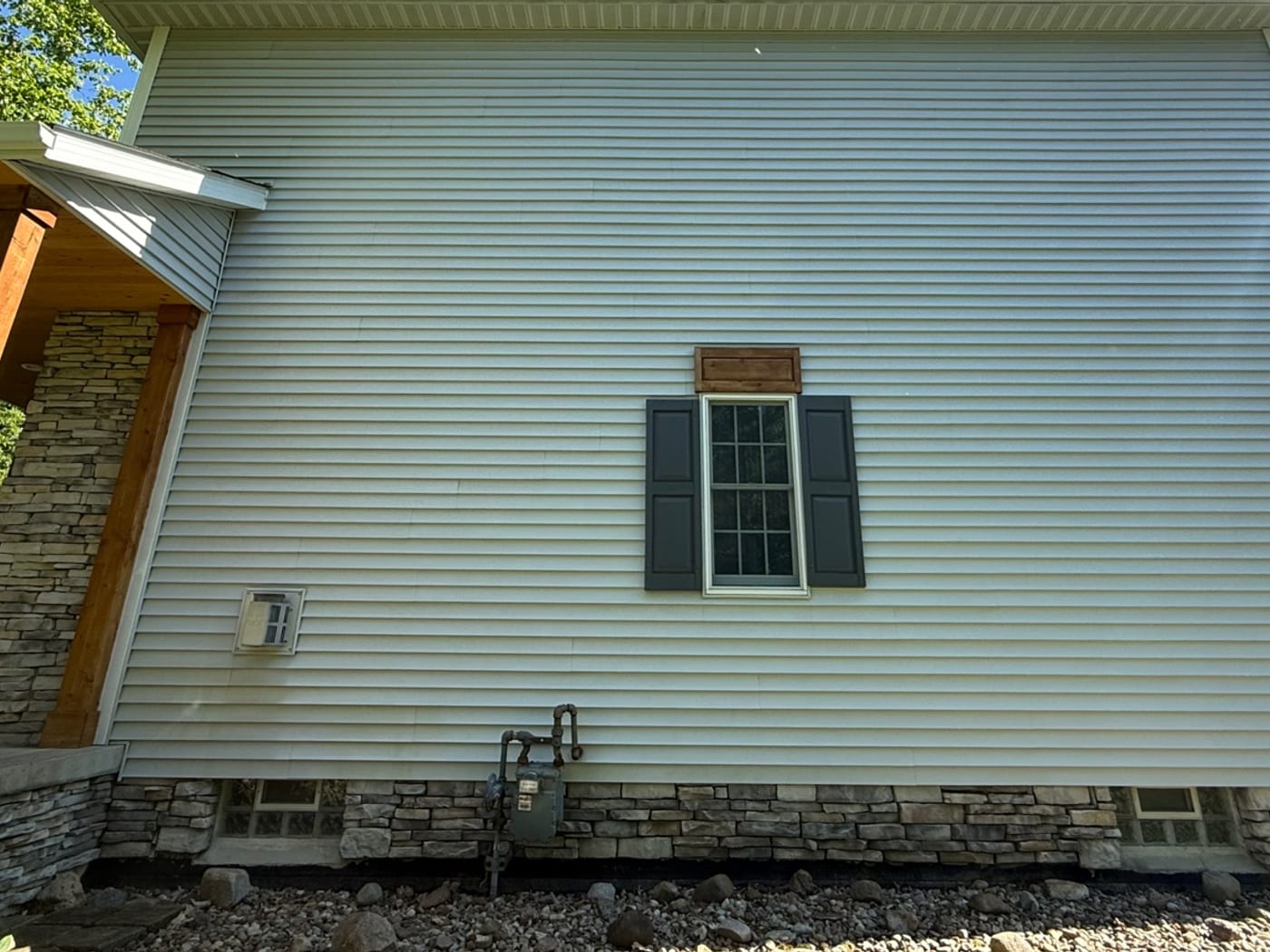 Siding washed bright and clean by Core Exterior Services, Northeast Ohio